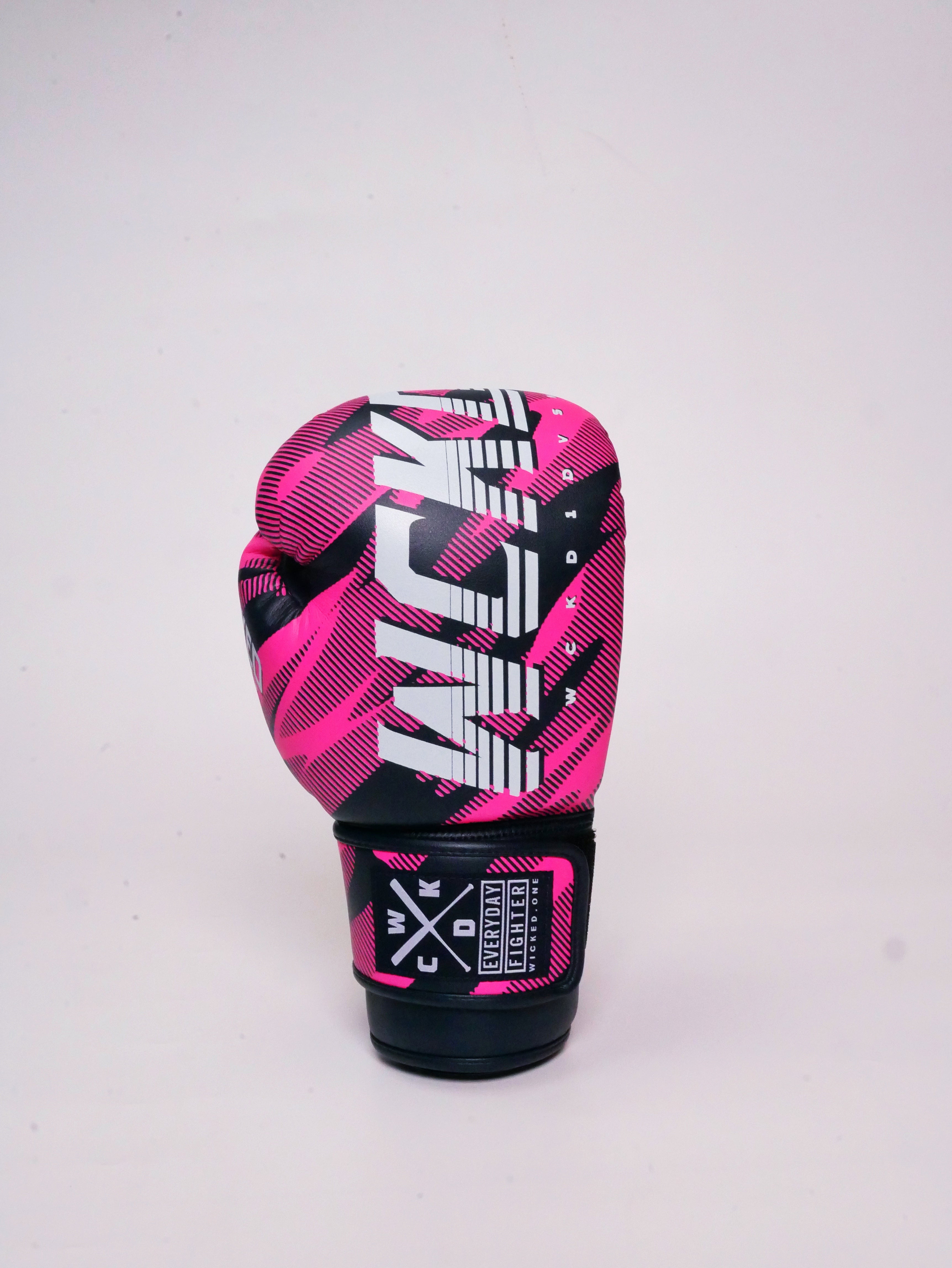 Wicked1 Boxing Gloves UPSET (MF)Track padding (High density latex)