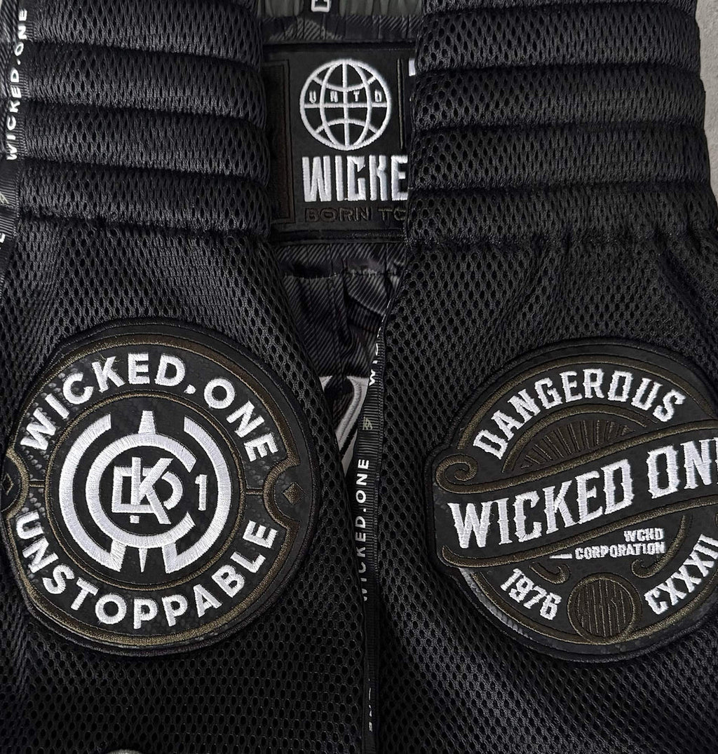 Wicked1 Caïman Muay Thai Shorts – Khaki/Black