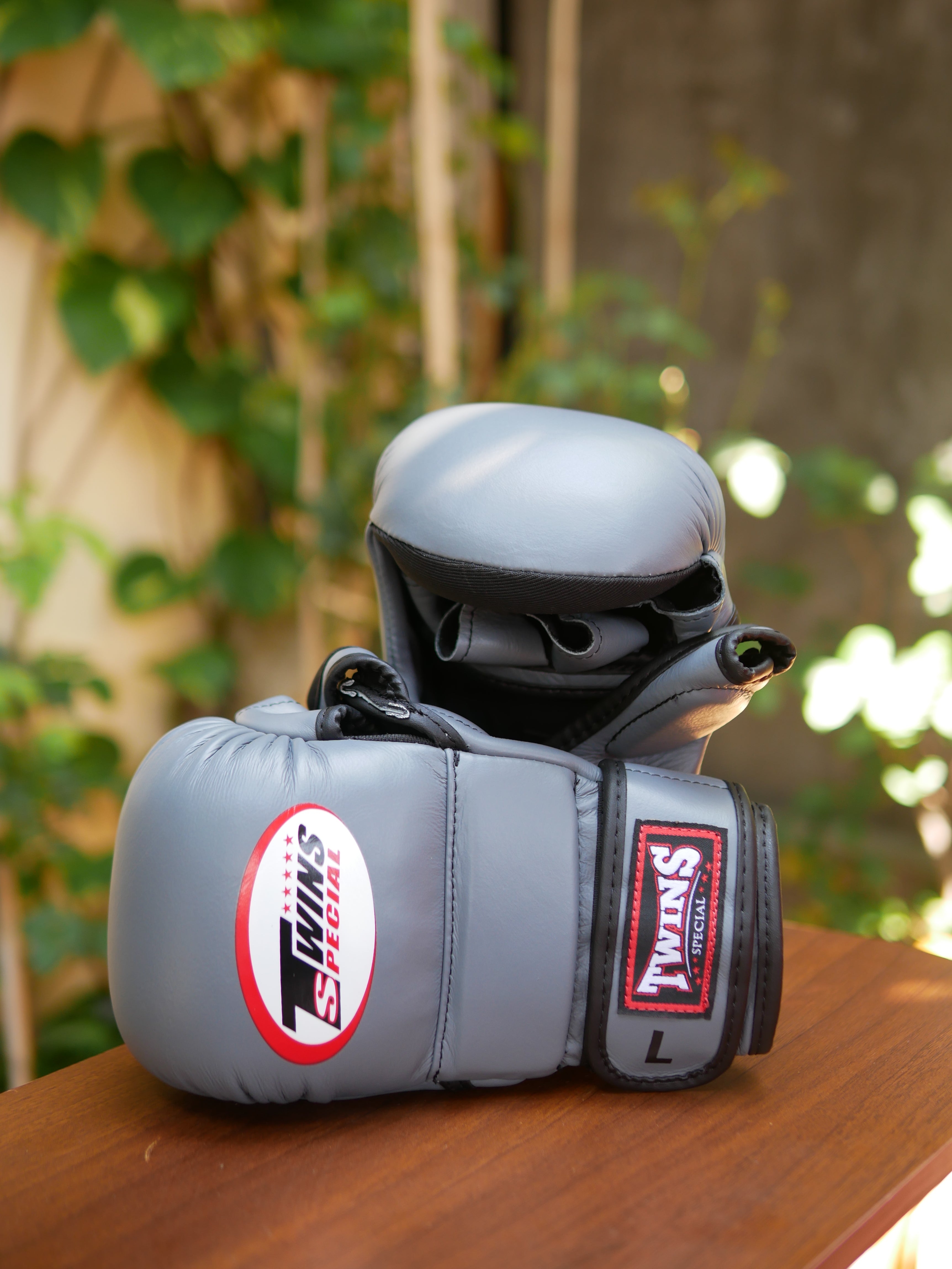 Twins Special MMA Gloves GGL14 Gray