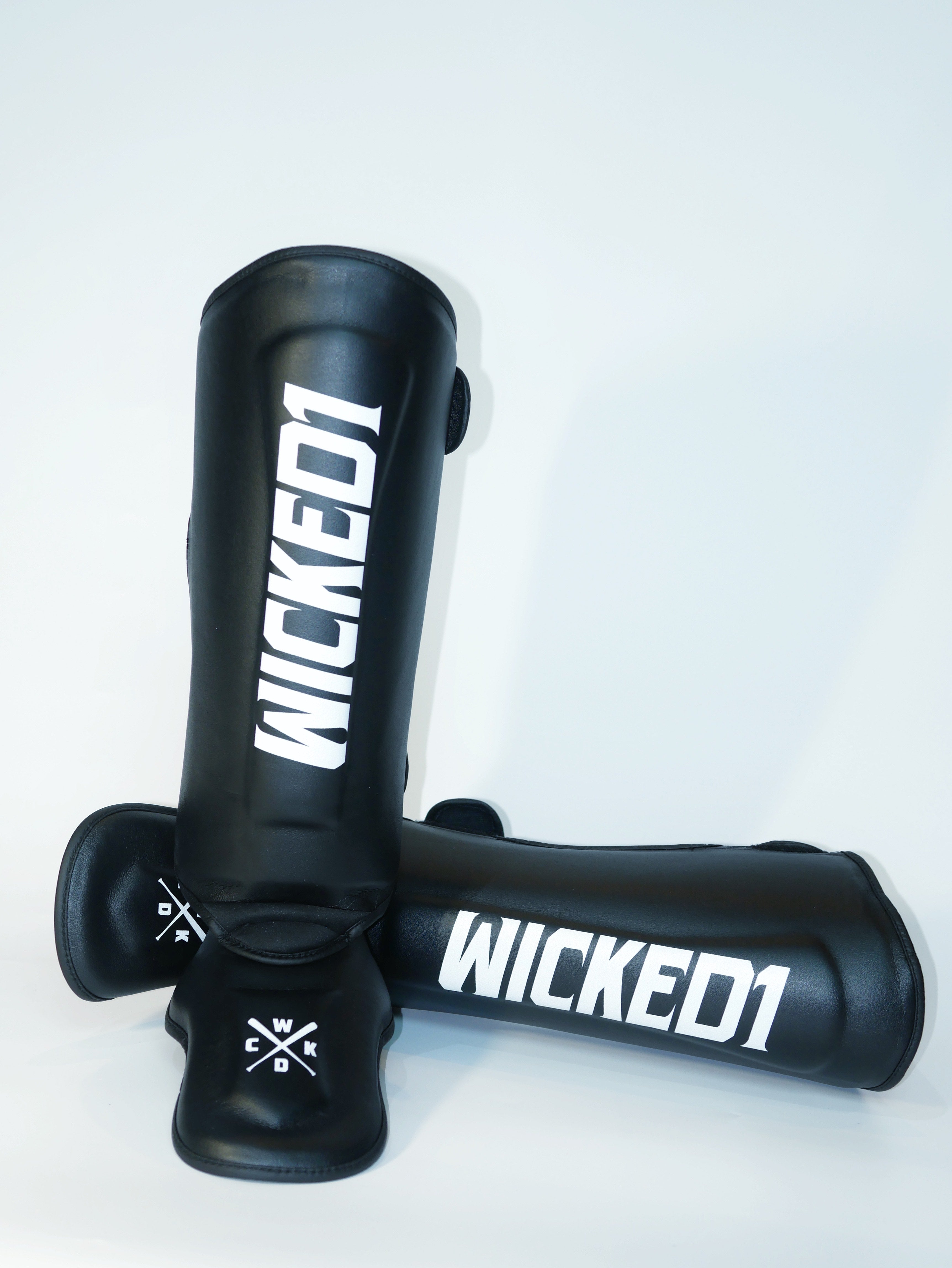 Wicked1 Shinguards Black