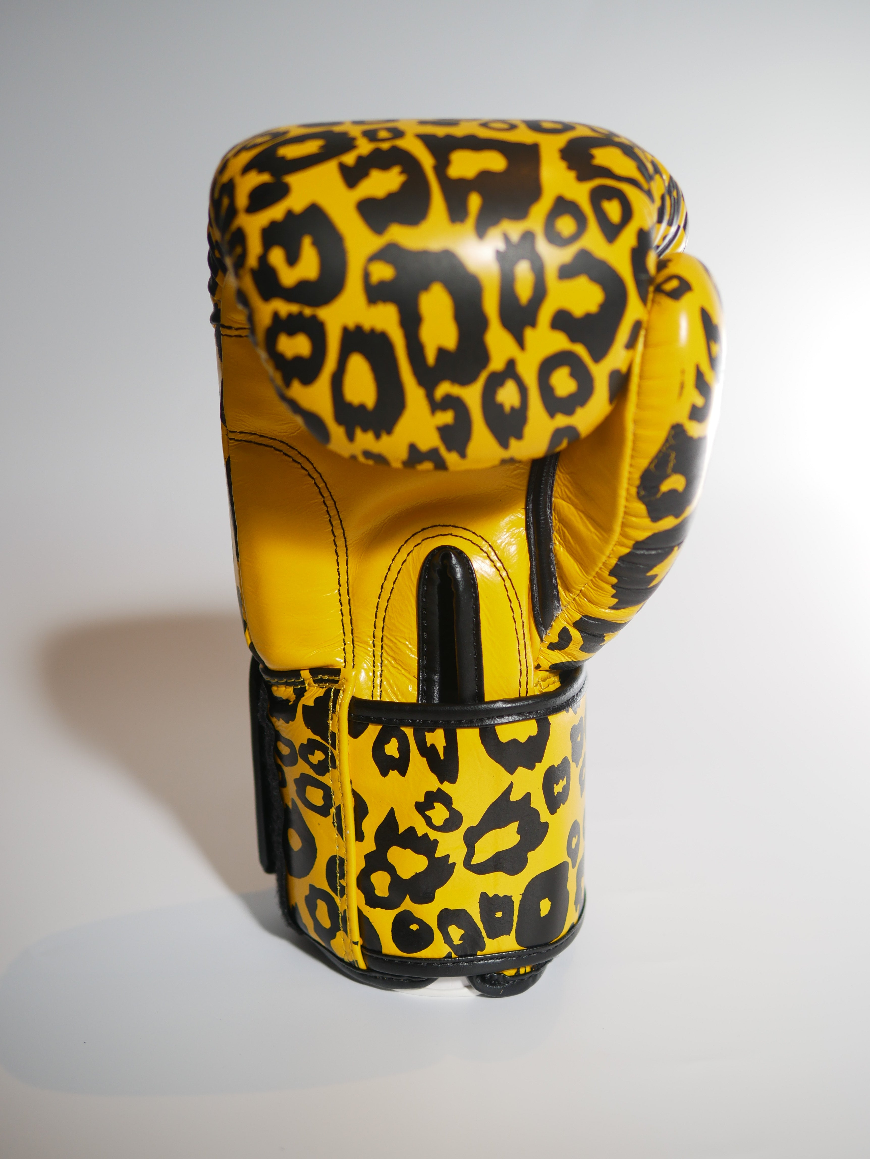 Windy Boxing Gloves Velcro Leopard *Limited Edition* — view 5, fight gear Phuket | MMAGuy