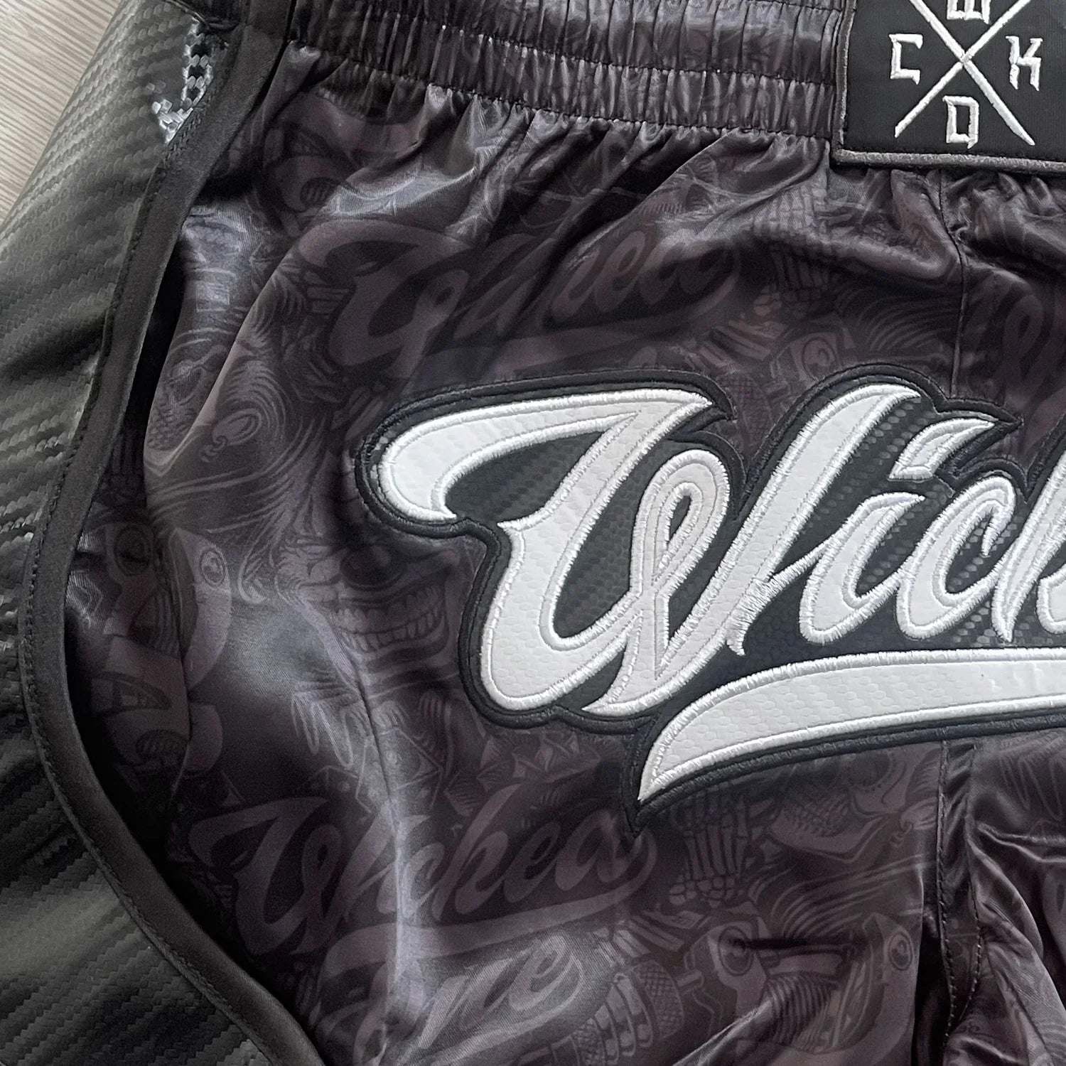 Wicked1 MUAY THAI SHORTS SQUAD PLAYER BLACK
